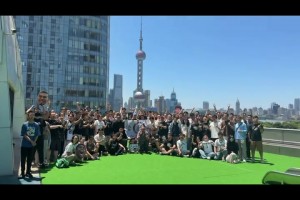 詹姆斯球衣？尼克斯球迷正在接管纽约！第一场结束还剩三场